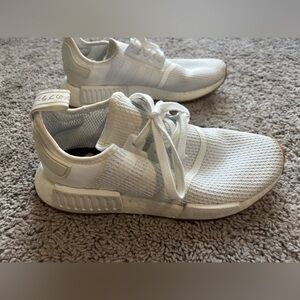 White adidas nmd, women’s 8.5, mens 7